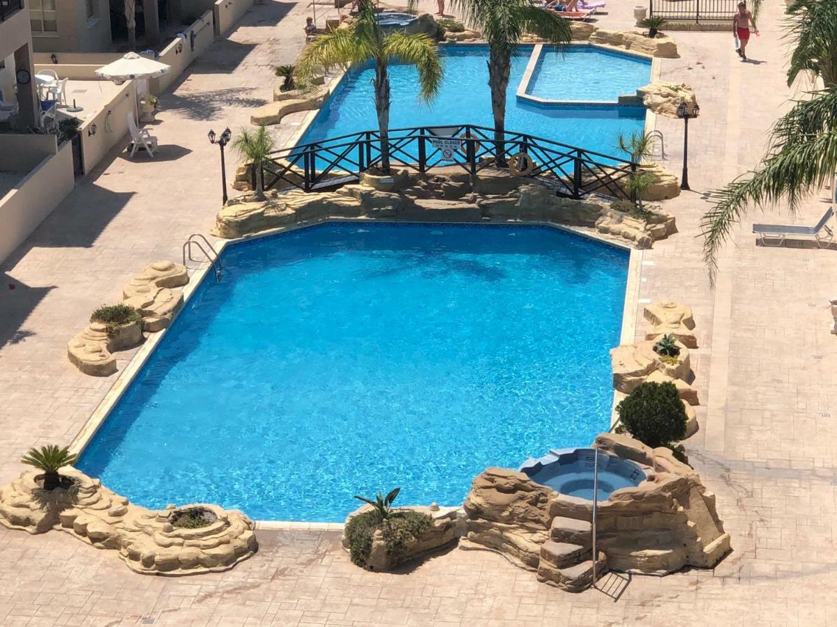 Royal Seacrest Apartment Paphos Exterior foto